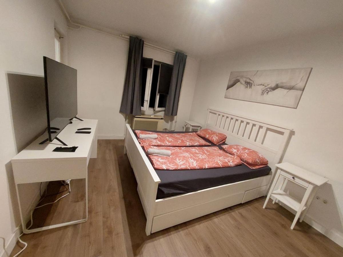 Roland Apartment - Nepliget Budapest Ngoại thất bức ảnh