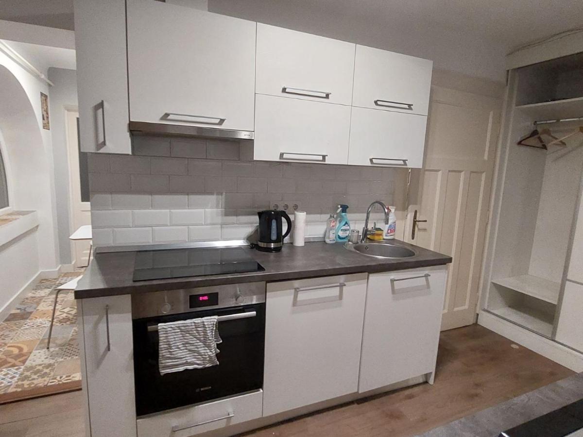 Roland Apartment - Nepliget Budapest Ngoại thất bức ảnh